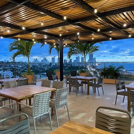 Wyndham Garden Cartagena Hotel Exterior photo